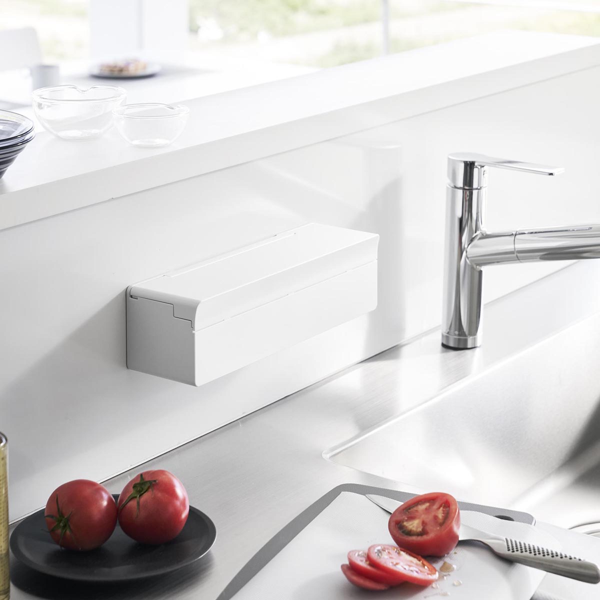 tower ｜ フィルムフックまな板シートケース タワー ｜ 山崎実業